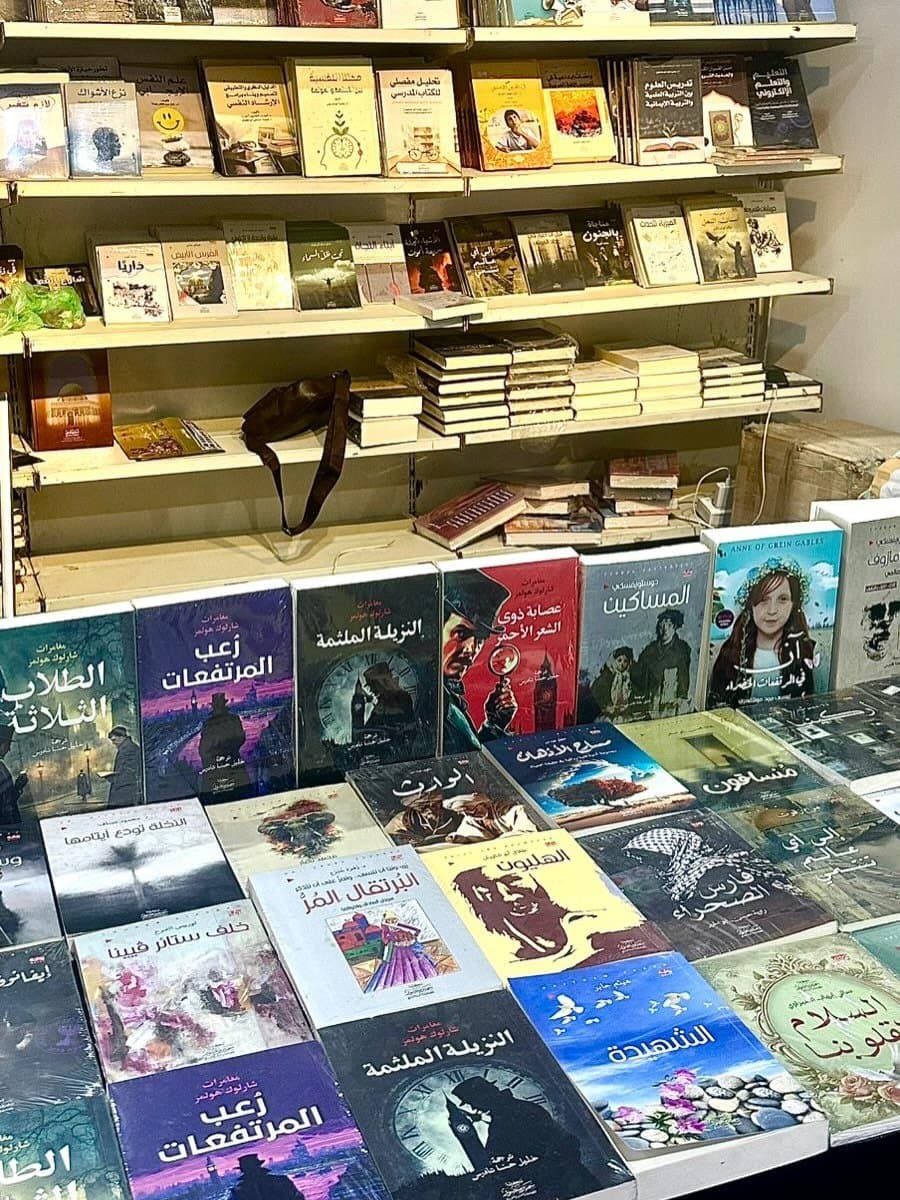 ندوة ثقافية وتوقيع كتاب
